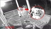 大学生夜路惊遇杀人小丑 恐怖逃脱过程令人尖叫 大学生夜路惊遇杀人小丑 恐怖逃脱过程令人尖叫