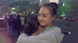 《2019深圳春晚》小演员心疼母亲辛劳 母亲感动落泪