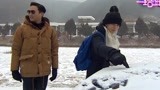 一路上有你：张智霖袁咏仪兴奋玩雪，还不忘道歉，真是逗比夫妻！