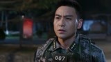 特种兵之霹雳火：曾紫陌帮谢思潇打掩护，王星察觉到不对劲