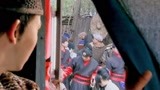 龙门飞甲：他在路上看见了谁，不料他竟然躲躲闪闪的