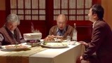 温柔的慈悲：饭桌上谈生意就是容易，三人围着火锅，边吃边聊！