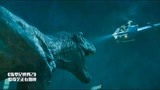 侏罗纪世界2：小伙本以为自己得救，不料沧龙一跃而起，一口咬下