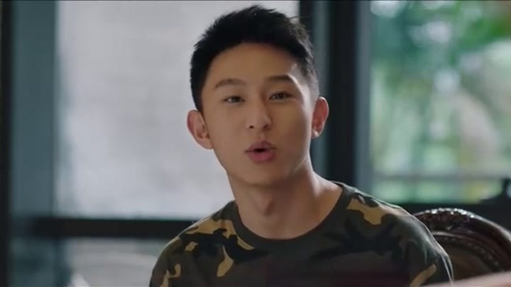 《荣耀乒乓》小粉丝为于克南加油 苏顺和贾昱一起吃饭
