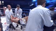 百胜泰拳王“作死”无视裁判警告，结果被河南小伙一脚送进医院