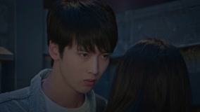 Watch the latest Tidbit of Timeless Love, Cheng Feng was tailed after and Jiang Dian catches the stalker (2021) online with English subtitle for free English Subtitle