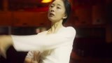 《我的巴比伦恋人》姜蕙真在台上跳舞 她的舞姿在灯光下熠熠生辉