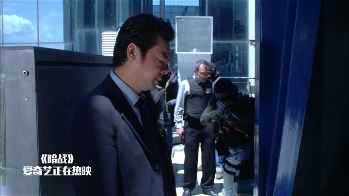 暗战:刘德华杀掉人质?警察被耍的团团转,刘德华成功跑掉