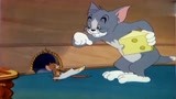 猫和老鼠：汤姆强迫杰瑞签字，反被杰瑞戏弄，这么笨的猫没救了