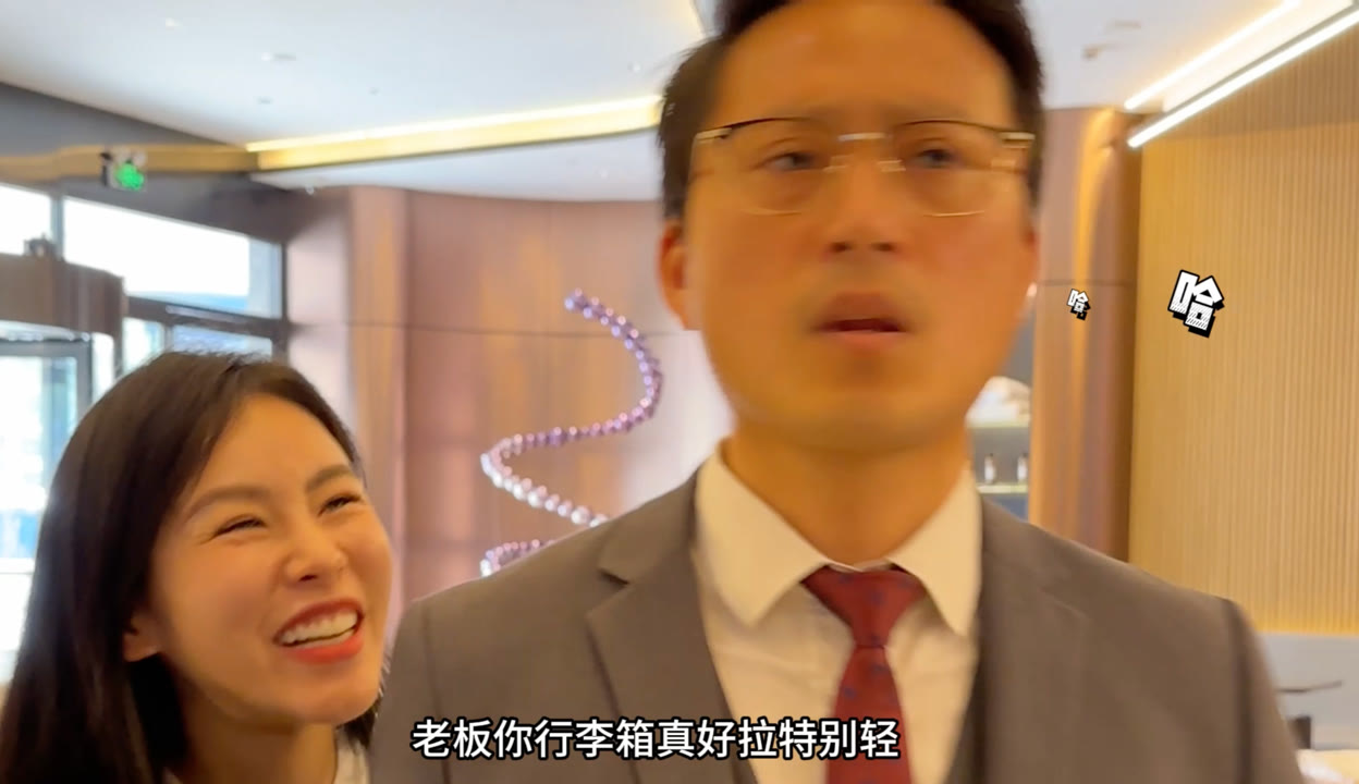 祝晓晗】打工人职场迷惑操作，都是半夜睡着都会被自己尬醒的程度！-62万粉丝4千作品_搞笑视频-免费在线观看-爱奇艺