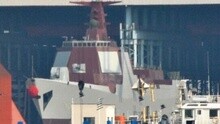 “头戴红花”：最新一艘052D驱逐舰露面