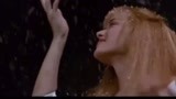 《剪刀手爱德华》最浪漫的一段戏, 漂亮女孩伴随冰雕天使跳舞