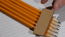 铅笔芯是如何塞进木头笔杆里的？制作过程有点繁琐，长见识了