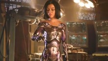 医生将女孩改造成半机器人，使她拥有非凡战斗力，科幻动作片 