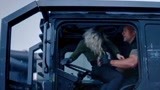 《速度与激情：特别行动》强森美女入怀高难度开大货车