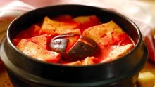 冬日超治愈韩式辣白菜豆腐汤，红通通的销魂汤！