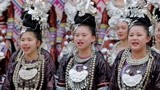 《青春环游记2升级版》侗族姑娘模仿不同月份的蝉 贾玲在线普及