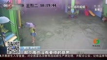 四川泸州:暴雨突袭 3名教师背48个孩子回教室