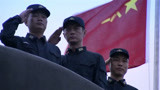 舰在亚丁湾：海军儿子坚守岗位，就算父亲病了，也要执行任务！