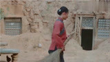 白鹿原：田小娥走路的样子婀娜多姿，孝文眼睛都看直了！