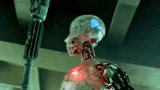 机械公敌：机器人想杀男主灭口，任务失败选择冲入火堆销毁证据