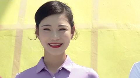 女生赛道冲冲侠暖心护送 男生赛道激烈追逐战