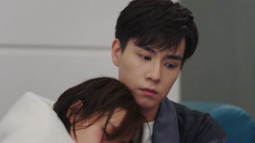 Watch the latest EP16 hugged AiJing tightly online with English subtitle for free English Subtitle