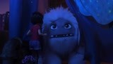 雪人奇缘：雪怪疼哭了，小艺拉琴安慰，雪怪和她合唱