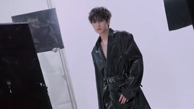 ดู ออนไลน์ 幕后：明星制作人严浩翔侧拍花絮 镜头掌控每一帧都是潮范 (2025) ซับไทย พากย์ ไทย